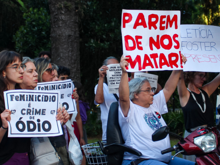 Observatório Nosotras na mídia | Coordenadora Vini Rabassa da Silva fala sobre o papel das organizações feministas no enfrentamento à violência contra as mulheres